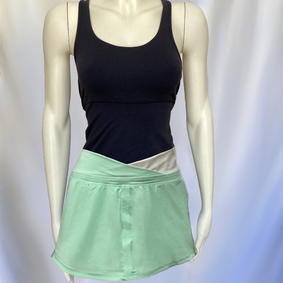 lululemon Green/White Mini Skort - Picture 1 of 1